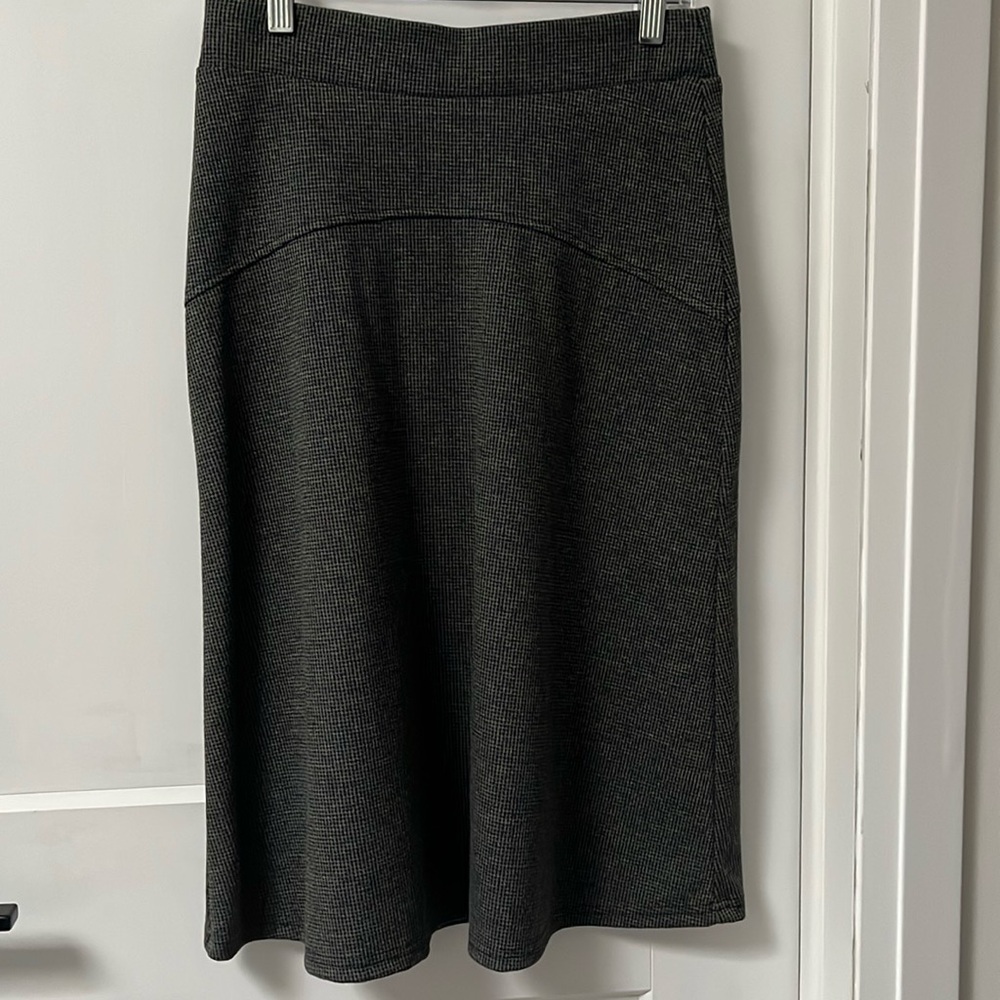 Della Spiga Flattering skirt